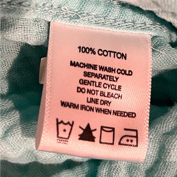 Foxcroft Button Front Roll Tab Sleeve Top Size XXL - Picture 4 of 7